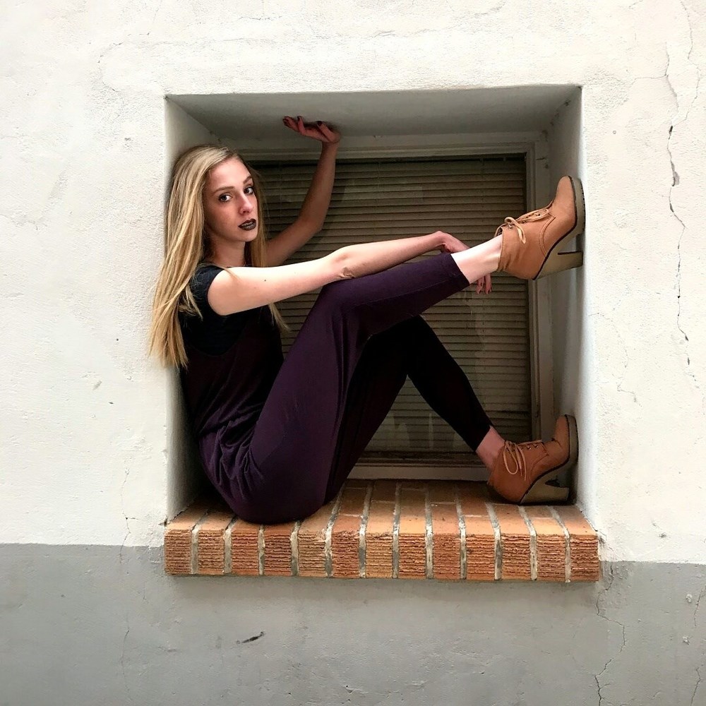 Meet your Posher, Claire